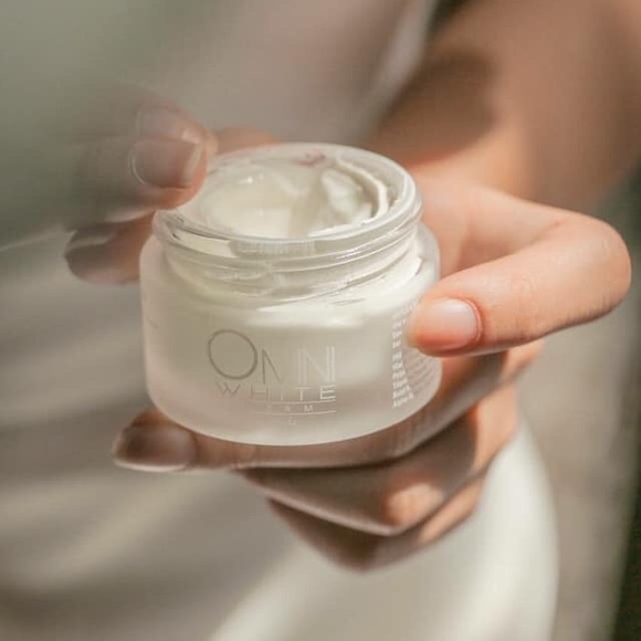 moisturizer - Picture 2 of 2